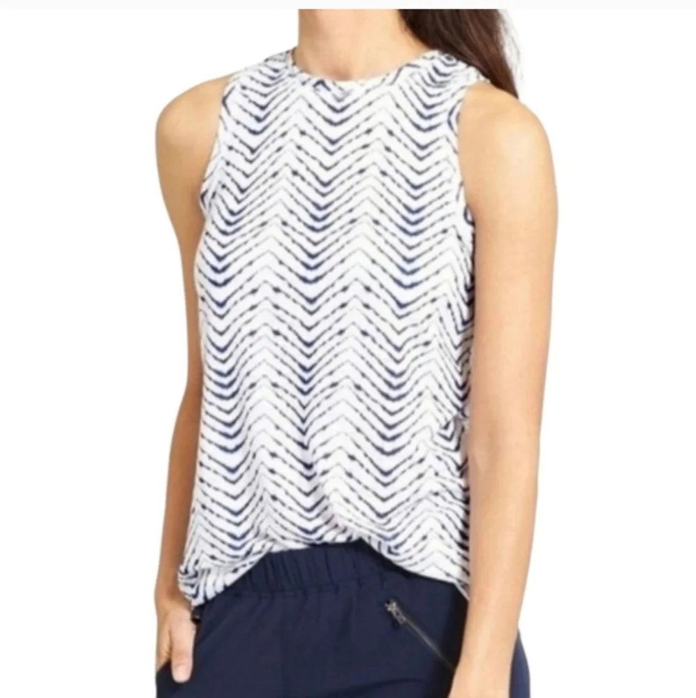 Athleta 3 Tank Tops Breezy Muscle Tank Size Small - Picture 2 of 12